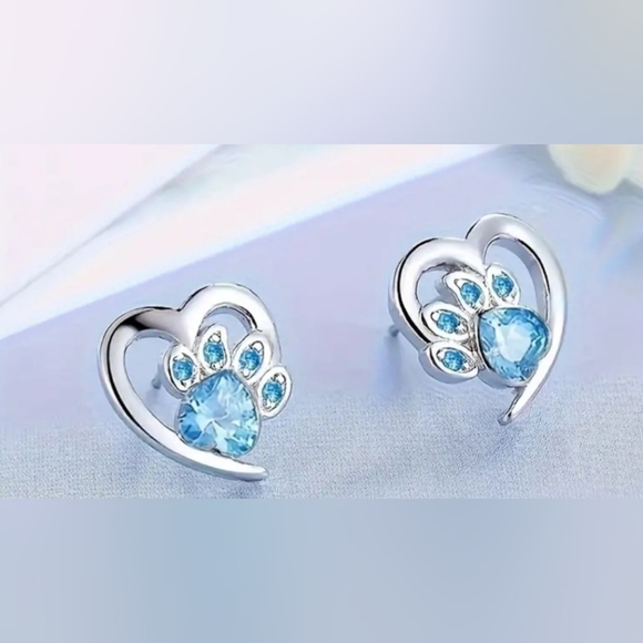 Cute Half Heart Cat Paw Stud Earrings - Picture 1 of 1